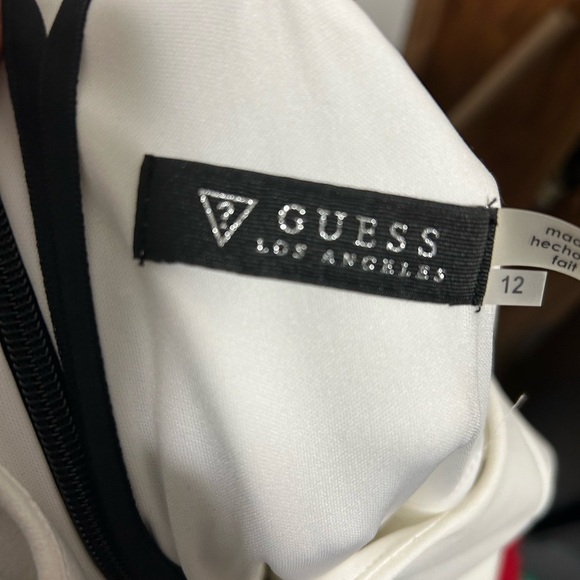 Guess Los Angeles Twisted Front Halter Neck Women's Dress, Ivory & Black Sz 12 - Picture 3 of 5